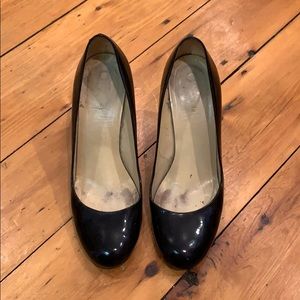 Kate Spade round toe pump